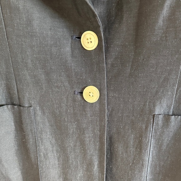 Lauren Ralph Lauren Dark Blue Linen/Silk Blazer with Gold Emblem 2 button - Picture 4 of 7
